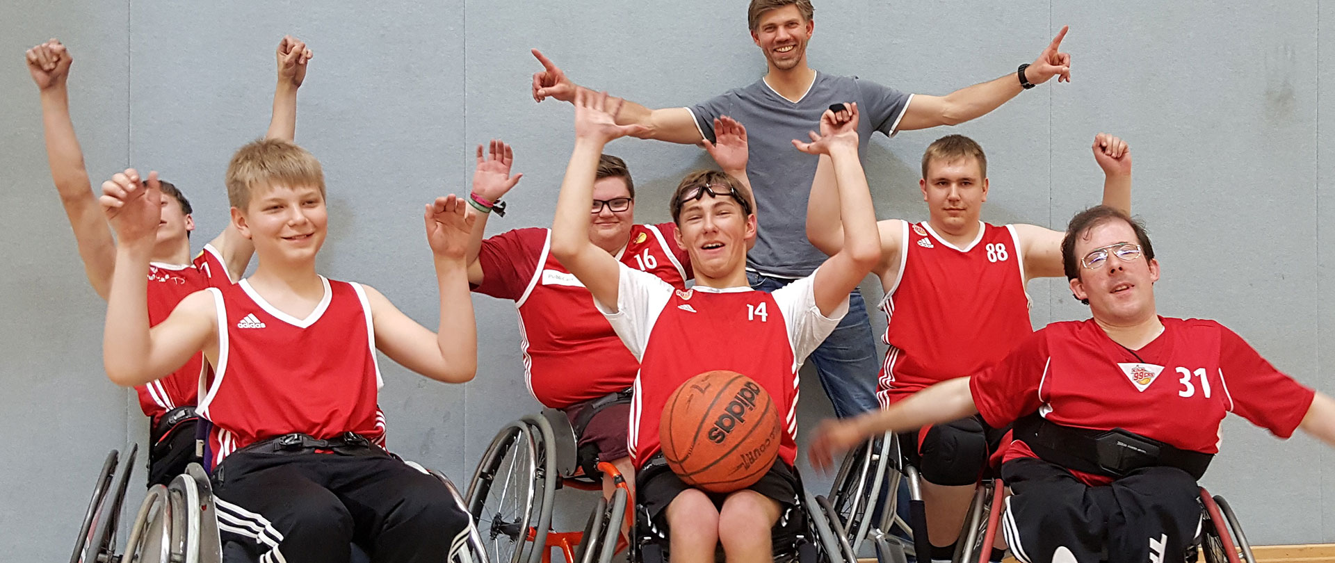 Rumpftruppe mit starker Teamleistung beim Stadtnachbarn