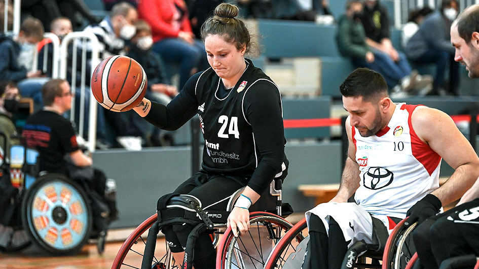 Rhine River Rhinos zu Gast in Köln