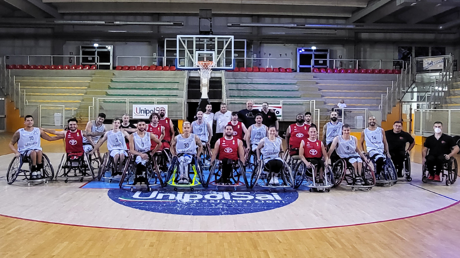Trainingslager und Freundschaftsspiele in Cantu/Italien