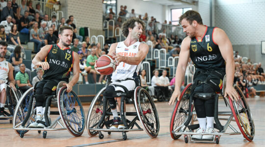 Niederlande nach 68:65-Krimi Turniersieger